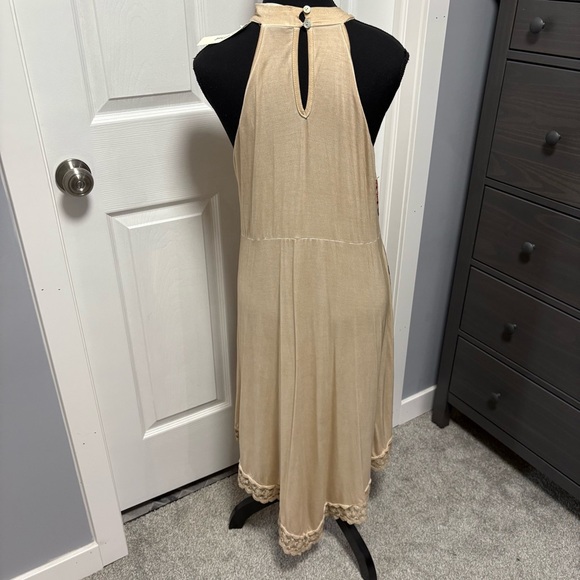 Three Bird Nest Dress - Picture 6 of 10